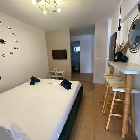 Dims Paralia Ofryniou Ofrínion