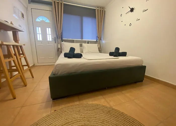 Dims Paralia Ofryniou Ofrínion